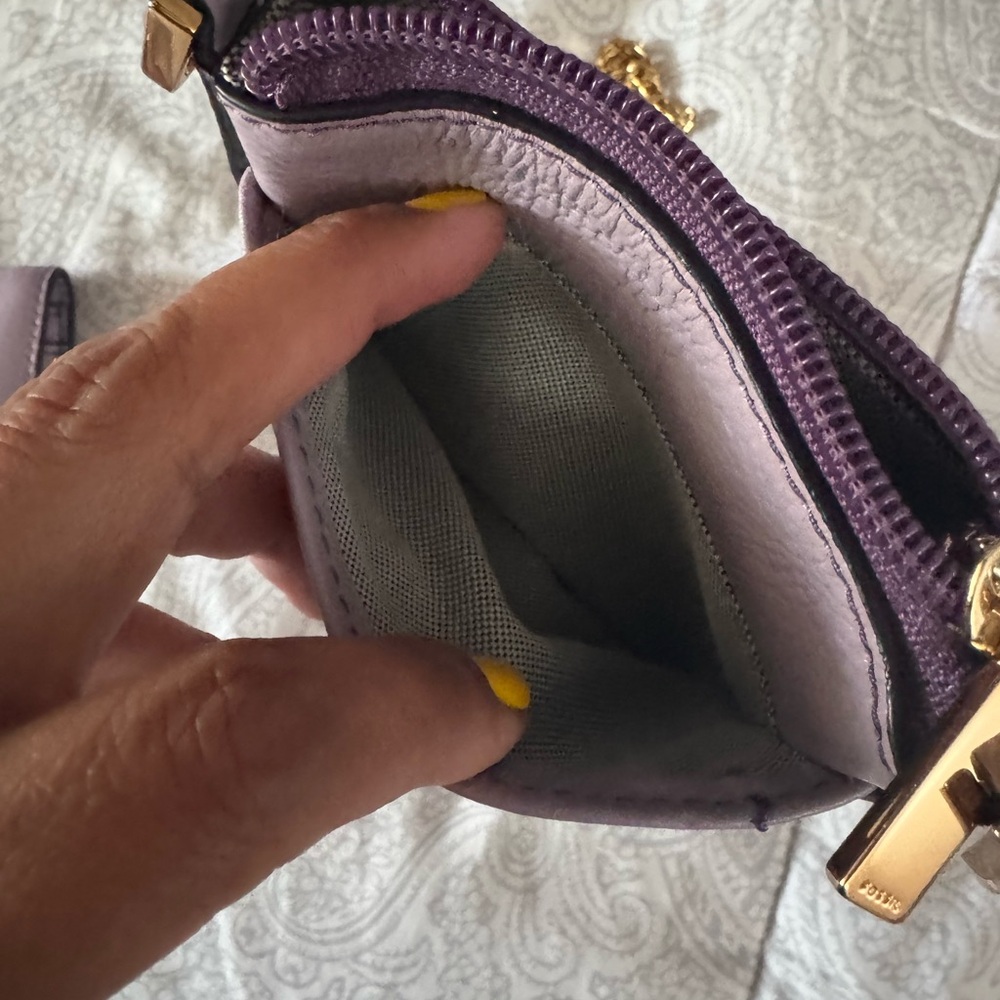 Lavender Leather Crossbody Bag - Picture 9 of 9